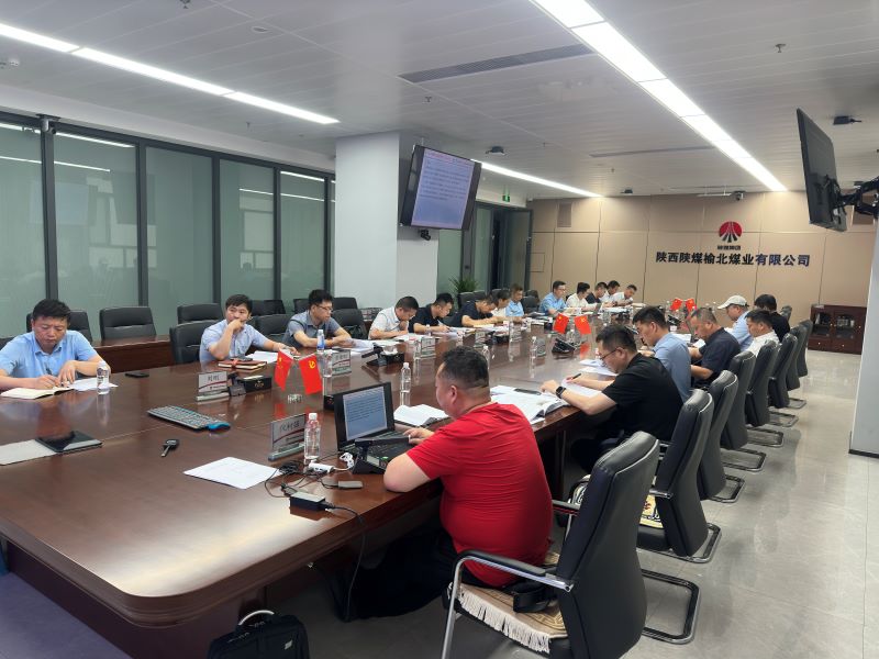 公司三个报告顺利通过评审1（任慧敏摄）.jpg