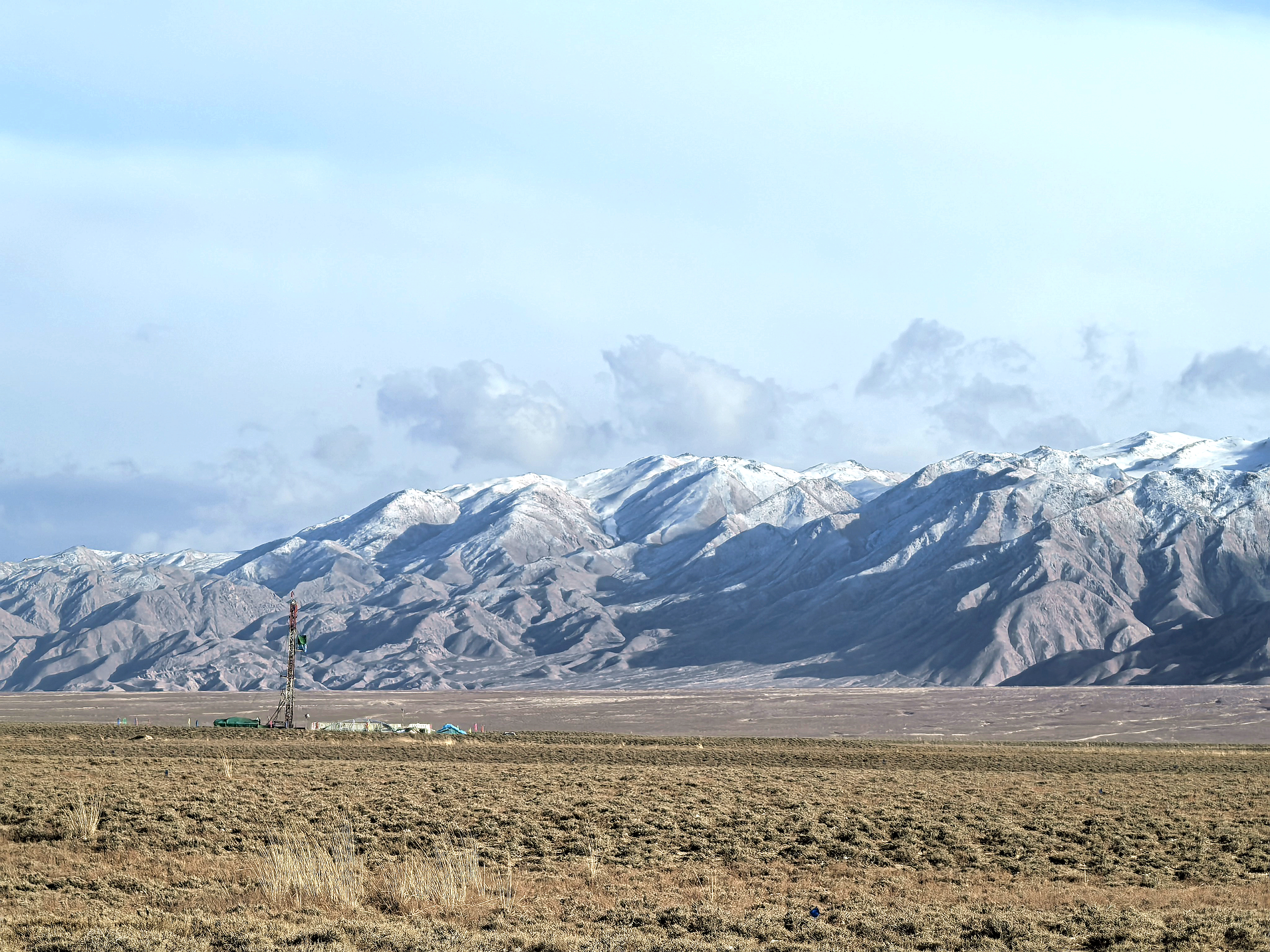 141776144040744214.jpeg 陕煤地质一八五公司散文《岩语入文,守地质初心》插图拍摄:郑亮.jpg